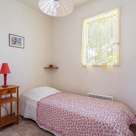 度假居 Les Mimosanes-5 By Interhome