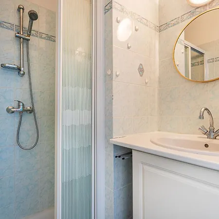 펜션 Les Mimosanes-5 By Interhome *